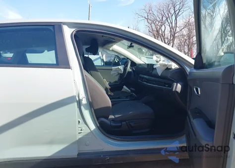 2025 Kia K4 Lxs from USA, damaged, VIN 3KPFT4DE8SE095223